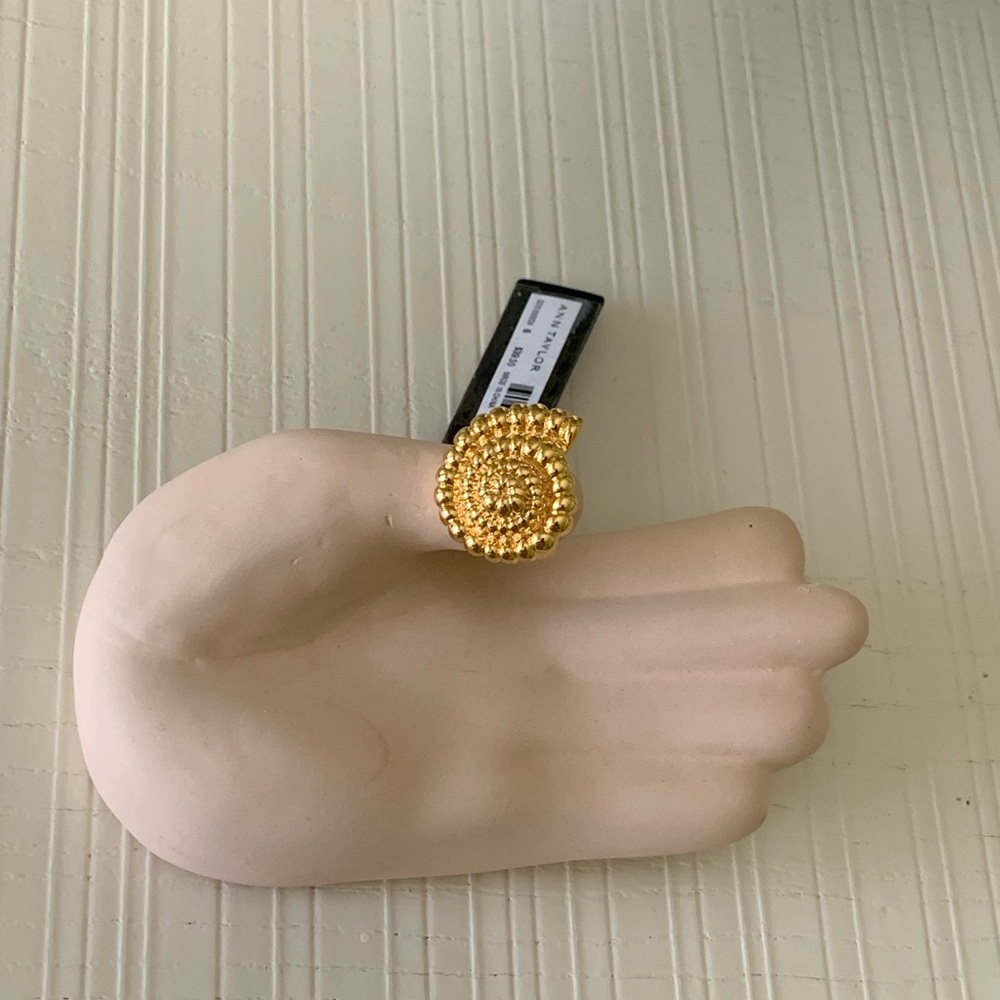 Ann Taylor shell ring - Picture 8 of 10